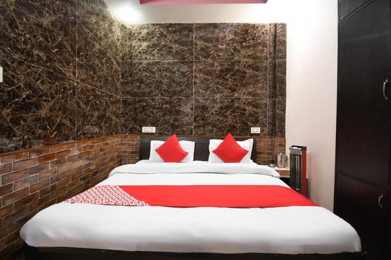 Una  Oyo 67033 Hotel Sahil Plaza المظهر الخارجي الصورة