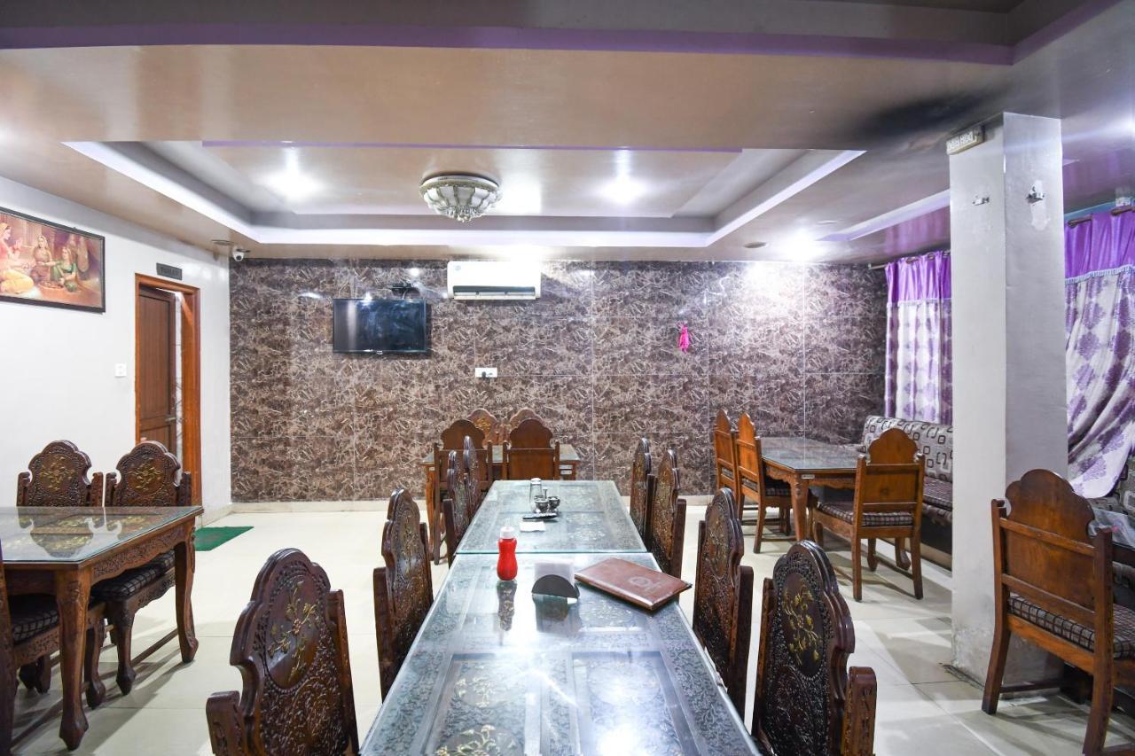 Una  Oyo 67033 Hotel Sahil Plaza المظهر الخارجي الصورة