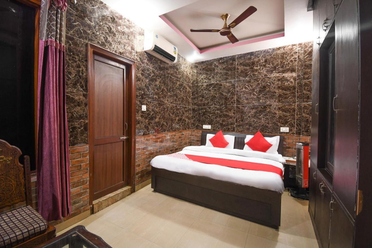 Una  Oyo 67033 Hotel Sahil Plaza المظهر الخارجي الصورة